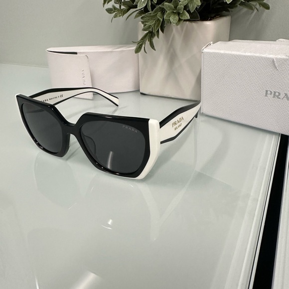 Prada PR 15WS - 09Q5S0 Sunglasses 54mm Black and White Prada Sunglasses - Picture 2 of 5